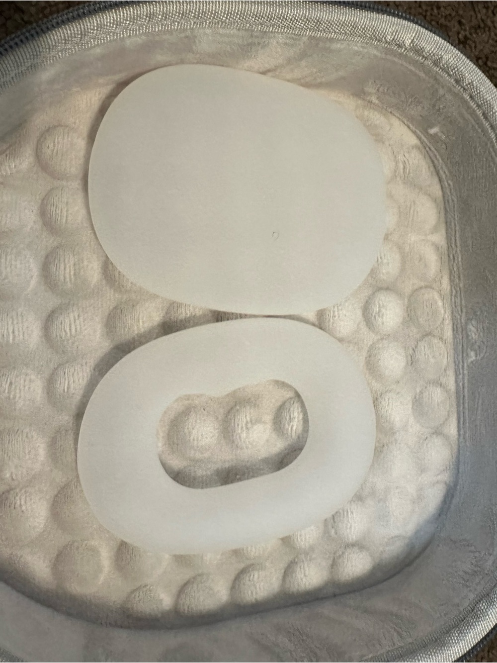 Apple AirPods Max Blue — Retail Packaging - Picture 10 of 16